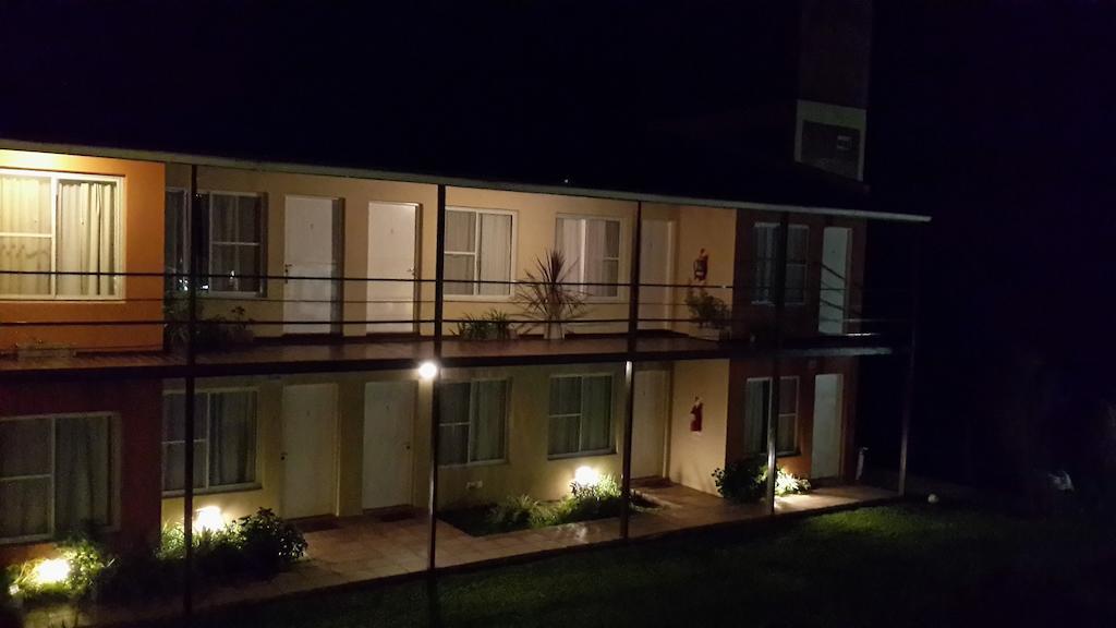 Las Lomas Suites & Spa Chascomus Bagian luar foto